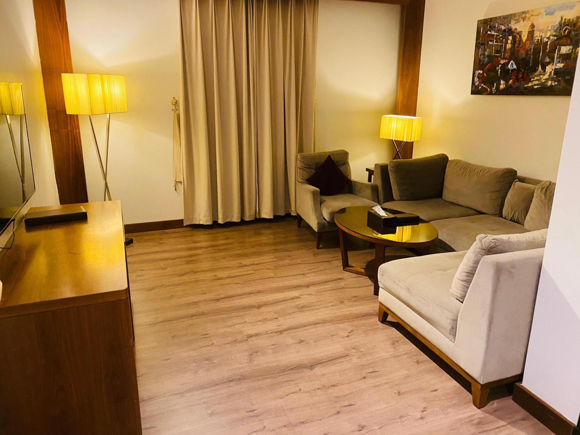 ג'זאן Al Nawras Hotel מראה חיצוני תמונה